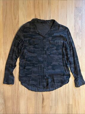 Sanctuary Women's Camo Button-Front Shirt - Olive & Black